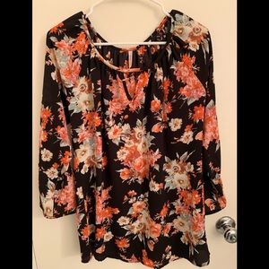 Keyhole Bell Sleeved Blouse